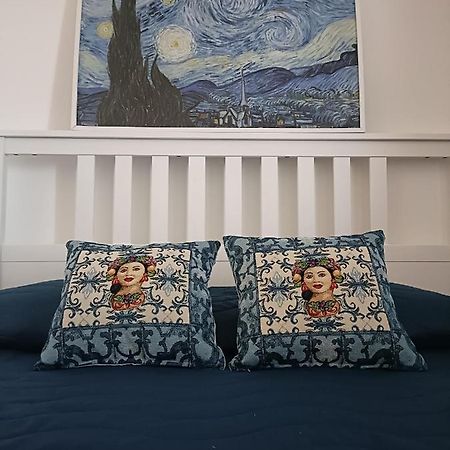 Nonno Pino Apartment Palermo Bagian luar foto