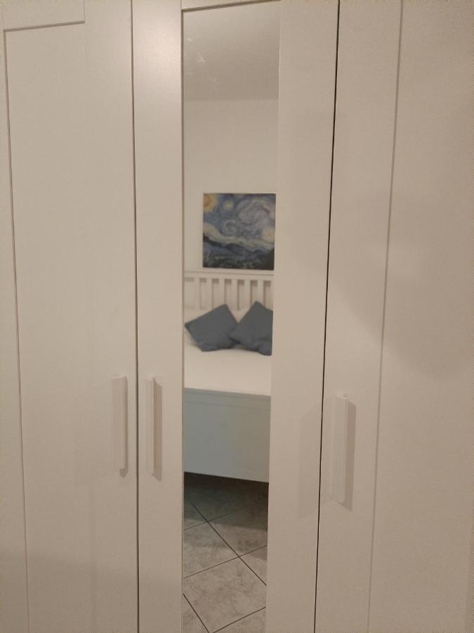 Nonno Pino Apartment Palermo Bagian luar foto