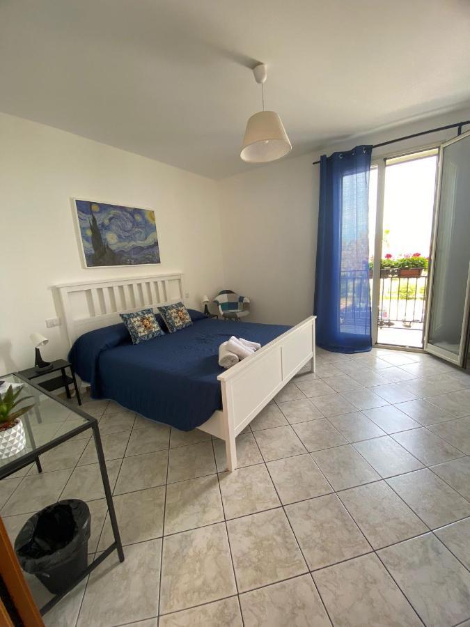 Nonno Pino Apartment Palermo Bagian luar foto